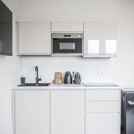 Station 400 Mt Appartement Milaan